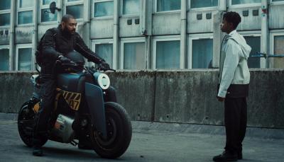 Kane Robinson as Izi, Jedaiah Bannerman as Benji stand off in 'The Kitchen'
