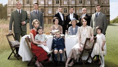 The "Downton Abbey" cast, together one last time. (Photo: Courtesy of (C) Nick Briggs/Carnival Film & Television Limited 2015 for MASTERPIECE)