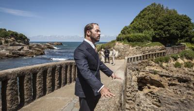 Harry doing his best pensive thinking in some gorgeous scenery. (Photo: Courtesy of © ITV Studios Limited 2016 for MASTERPIECE)