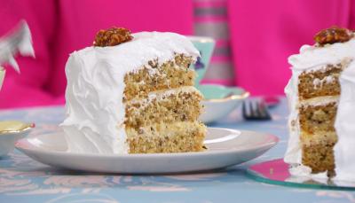 Mary Berry's Frosted Walnut Cake was "The Great British Baking Show"'s Technical Challenge (Photo: Love Productions)