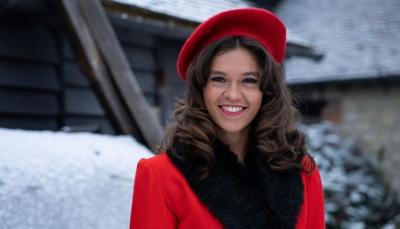 Sabrina Bartlett in "The Larkins" (Photo: Acorn TV)