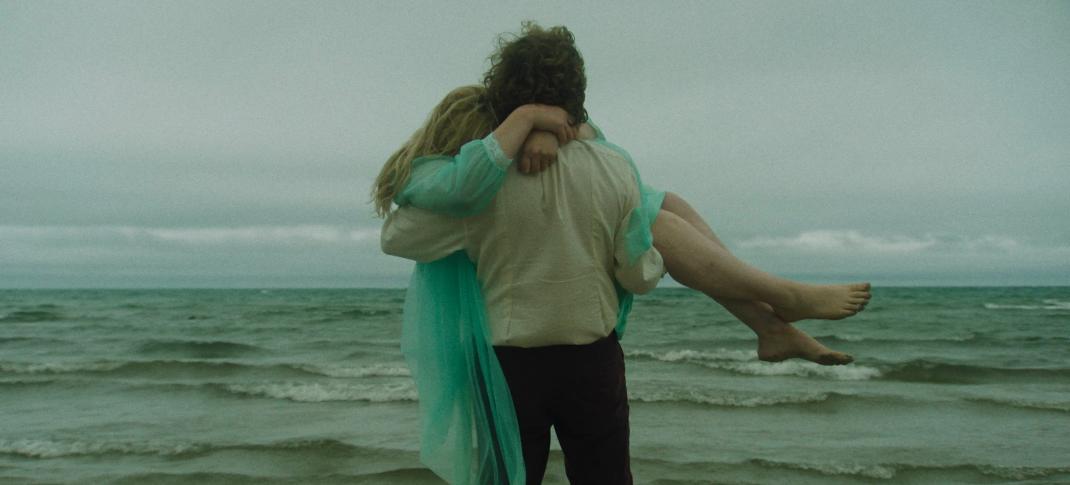 Grace Glowicki and Ben Petrie in 'Honey Bunch'